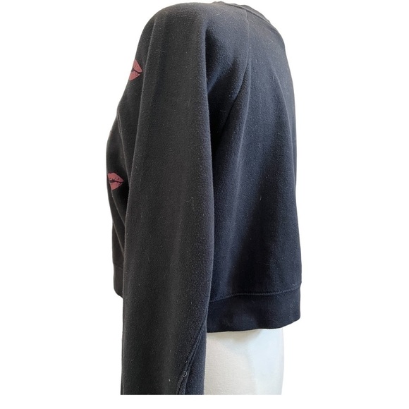 Style Reform, Kissing Lips Sweatshirt in Black Size Small - Picture 7 of 11